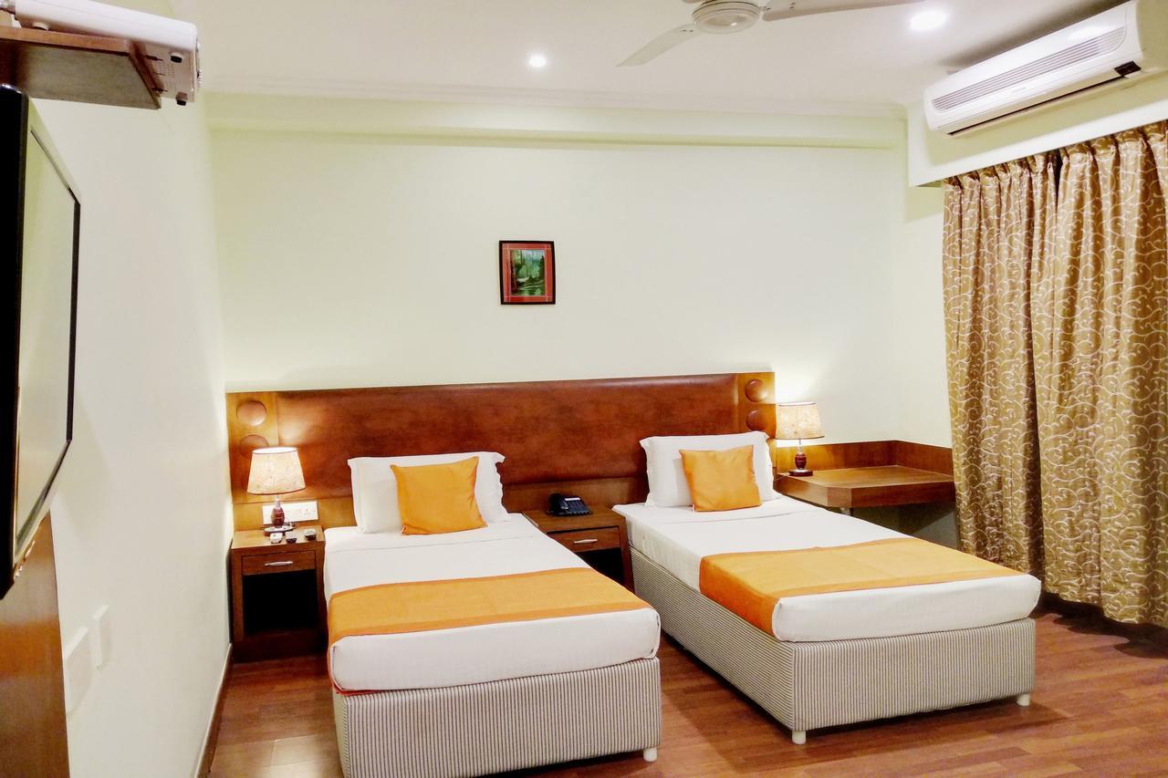 Oyo 6110 Thalassa Suites Bangalore Dış mekan fotoğraf
