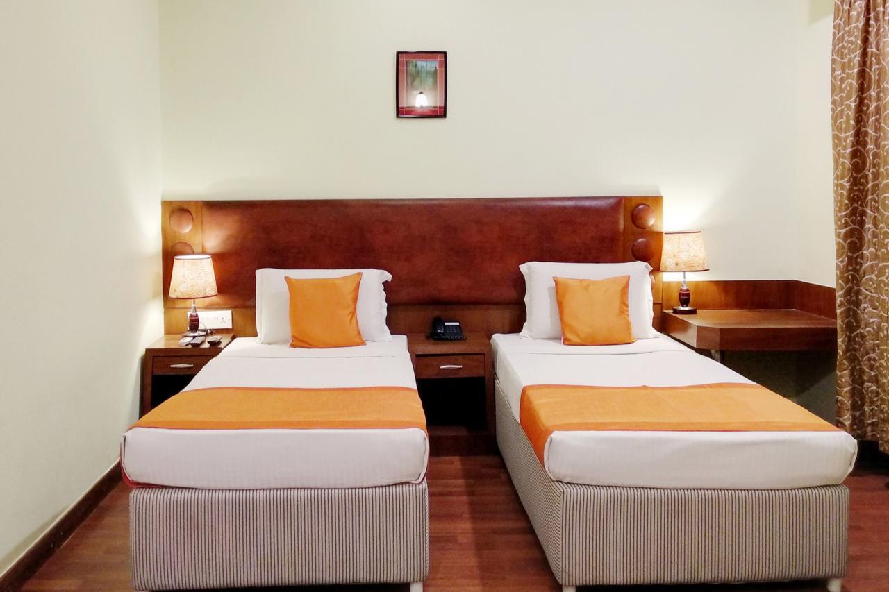 Oyo 6110 Thalassa Suites Bangalore Dış mekan fotoğraf